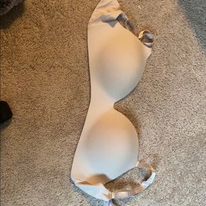 Victoria Secret Lightly Lined no wire bra